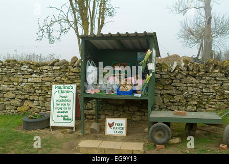 Vente ferme avec légumes frais cotswolds Angleterre Angleterre europe Banque D'Images