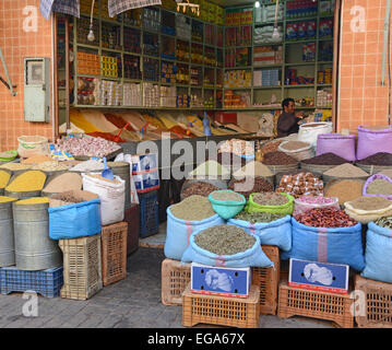 Herb and Spice shop dans la médina, Marrakech, Maroc Banque D'Images