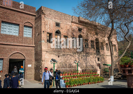 Mémorial de Jallianwala Bagh où des innocents Indiens sont morts en essayant d'échapper à la fusillade de l'armée britannique Banque D'Images