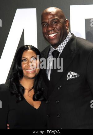 Los Angeles, Californie, USA. Feb 20, 2015. Earlitha Kelly de 'cookies', 'Magic' Earvin Johnson assister à Tom Ford Collection Automne/Hiver 2015 Présentation de la collection à des Studios à Los Angeles le 20 février, 2015. La Californie. USA. TLeopold Globe Crédit :/Photos/ZUMA/Alamy Fil Live News Banque D'Images