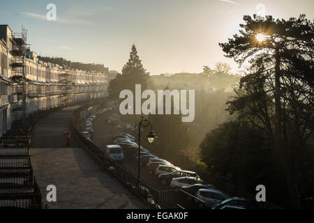 La lumière du matin sur Royal York Crescent, Clifton, Bristol Banque D'Images