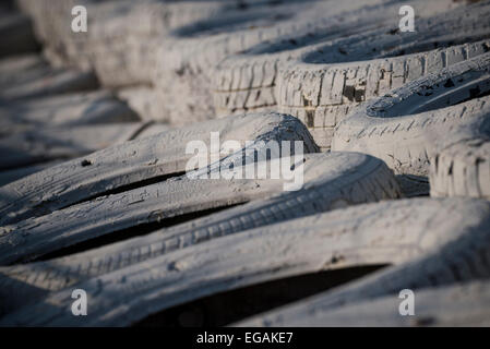 Barcelone, Espagne. 19 Février, 2015. Vue détaillée d'une barrière de pneus sur le circuit de Catalunya de Barcelone lors de la première l'avant-saison 2015 F1 tests Banque D'Images