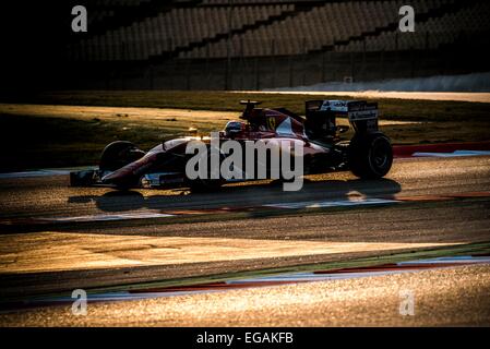 Barcelone, Espagne. 19 Février, 2015. KIMI RAIKKONEN (FIN) entraîne la Ferrari au cours de jour 01 de l'avant-saison de Formule 1 essais au Circuit de Catalunya de Barcelone Banque D'Images