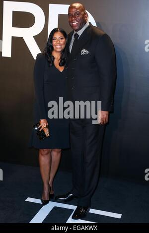 Los Angeles, CA, USA. Feb 20, 2015. Earlitha Kelly, Magic Johnson présente à Tom Ford Automne/Hiver 2015 collection Femme, lait Studios, Los Angeles, CA, 20 février 2015. Photo par : Xavier Collin/Everett Collection/Alamy Live News Banque D'Images