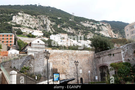 Bâtiments historiques murailles Gibraltar, territoire britannique dans le sud de l'Europe Banque D'Images