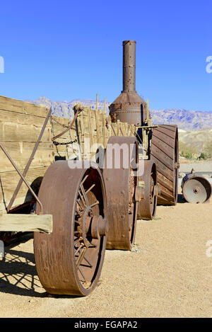 Vintage train à vapeur et roues libre Banque D'Images