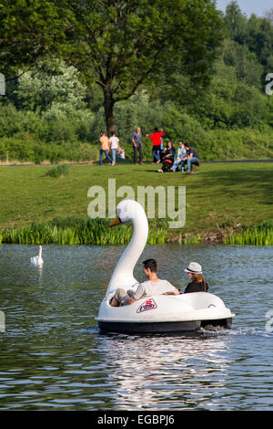 Voir Kemnade, lac, près de Bochum, loisirs et sports d'eau, réservoir de rivière Ruhr, voile, croisières, location de bateaux Banque D'Images