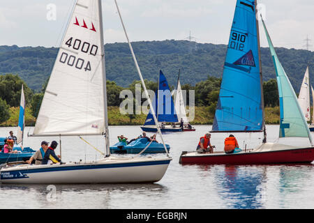 Voir Kemnade, lac, près de Bochum, loisirs et sports d'eau, réservoir de rivière Ruhr, voile, croisières, location de bateaux Banque D'Images