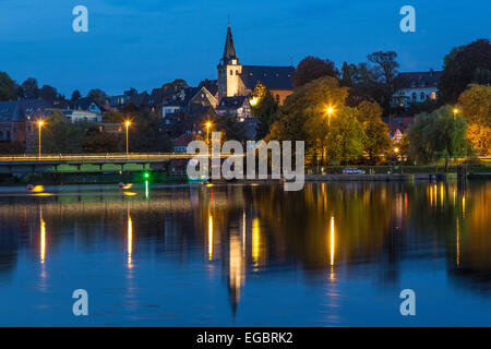 Kettwig, partie sud de la ville, rivière Ruhr à Essen, vieille ville, Banque D'Images