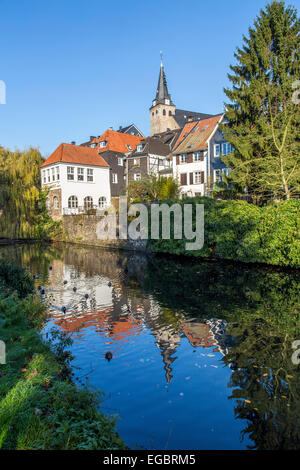 Kettwig, partie sud de la ville, rivière Ruhr à Essen, vieille ville, Banque D'Images