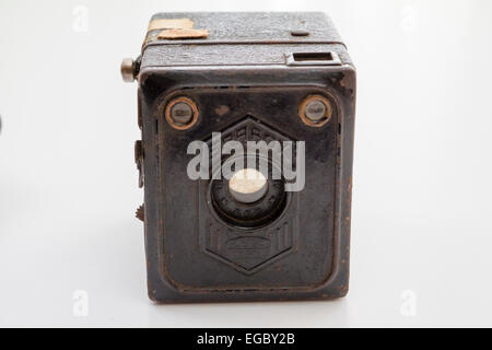 Appareil photo vintage, appareil photo numérique six-20 Brownie Junior 1939-43 de Kodak. 620 était la taille de film utilisée. C'était le modèle populaire de portrait. Banque D'Images