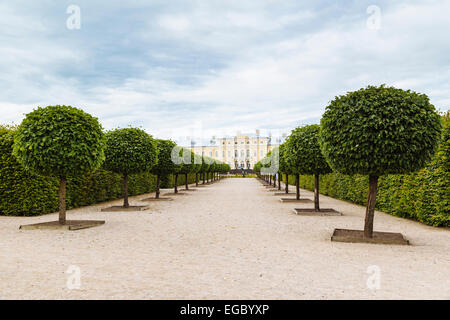 Jardins formels, Rundale Palace Museum et parc, la Lettonie Banque D'Images