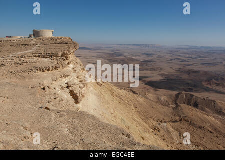 Mitzpe Ramon Crater, le désert du Néguev, dans le sud d'Israël Banque D'Images