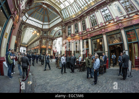 Leadenhall Market, taverne Lampe Pub, Londres , Royaume-Uni Banque D'Images