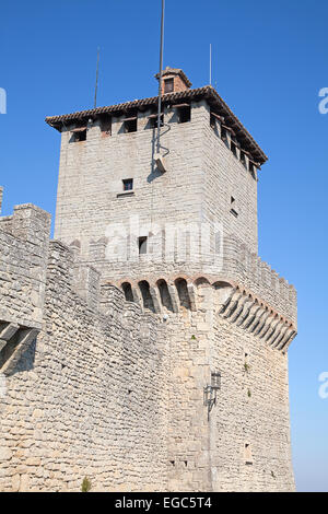 Anciennes fortifications du San Marino Banque D'Images