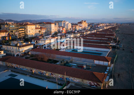 Vue aérienne de la promenade de Viareggio, Italie Banque D'Images