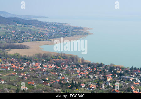 Avis de Sopron et Badacsonyörs et Lac Balaton dans le Printemps Banque D'Images