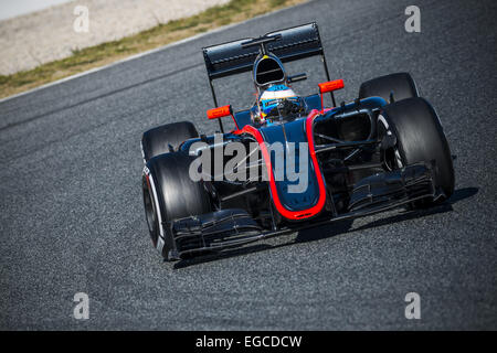 Montmelo, Catalogne, Espagne. Feb 22, 2015. FERNANDO ALONSO (ESP) entraîne une McLaren pendant 04 jours d'avant-saison de Formule 1 essais au Circuit de Catalunya de Barcelone : Crédit Matthias Rickenbach/ZUMA/ZUMAPRESS.com/Alamy fil Live News Banque D'Images