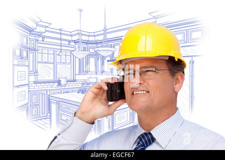 Entrepreneur in Hardhat sur téléphone cellulaire au cours de cuisine personnalisé s'appuyant sur blanc. Banque D'Images