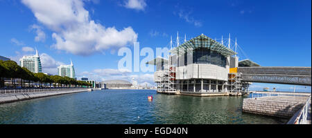 L'Océanarium de Lisbonne Oceanarium, le deuxième plus grand au monde et le plus grand d'Europe avec une vue sur le Parque das Nacoes, Banque D'Images