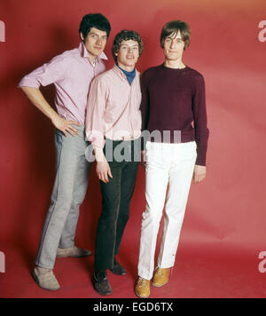 Sons chaleureux groupe pop britannique en 1967. Livres de référence qu'à mentionner le groupe comme ayant deux membres mais dans cette session, il y avait trois. Photo Tony Gale Banque D'Images