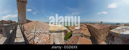 Vue depuis le Palazzo Communale mairie, Montepulciano, Val d'Orcia, UNESCO World Heritage Site, province de Sienne, Toscane, Italie, Europe Banque D'Images