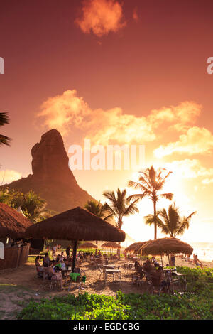 Brésil, Fernando de Noronha, plage de Conceicao, bar de plage Banque D'Images