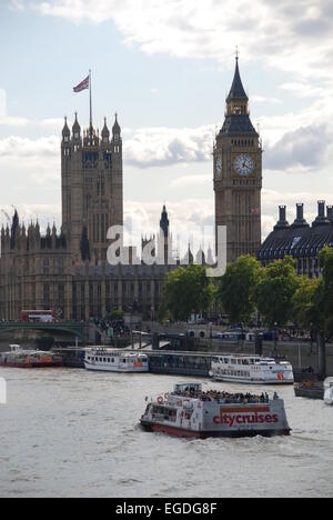 Tamise et Chambres du Parlement Londres Banque D'Images