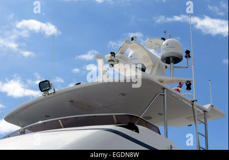 L'équipement de navigation sur un yacht de luxe, Îles Canaries, Espagne Banque D'Images