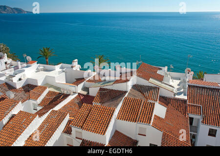 Vue sur le village, Nerja, Malaga province, région d'Andalousie, Espagne, Europe Banque D'Images