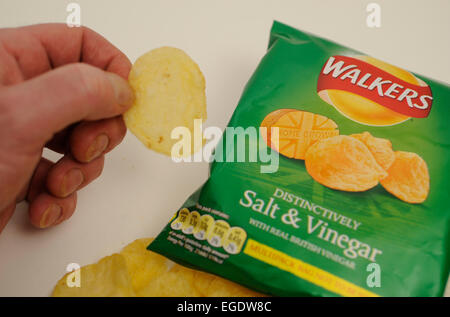 Vinaigre Sel Walkers Crisps Banque D'Images