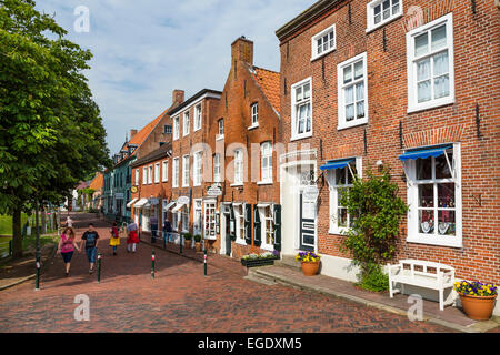 Maisons près du port de Greetsiel, Basse-Saxe, Allemagne, Europe Banque D'Images