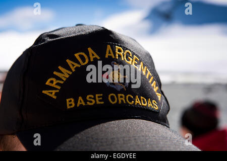 Îles Orcades du Sud, l'Île Laurie, officier de la marine argentine Orcadas Station's cap Banque D'Images