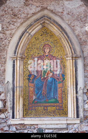 Mosaïque de la Vierge et l'enfant dans l'église de San Giuseppe. Taormina, Sicile, Italie. L'Italien du Tourisme, vacances et voyages Desti Banque D'Images