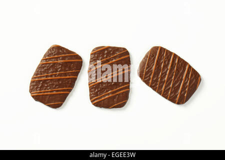 Biscuits au beurre léger recouvert de chocolat noir Banque D'Images