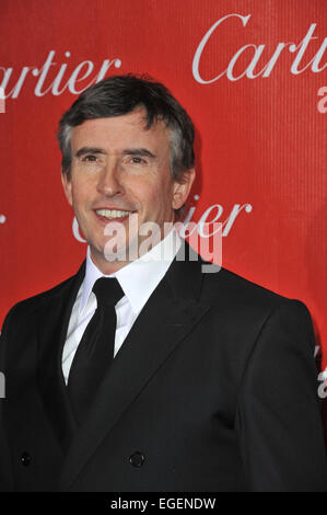 PALM SPRINGS, CA - 4 janvier 2014 : Steve Coogan au 2014 Palm Springs International Film Festival Awards Gala au Palm Springs Convention Center. Banque D'Images