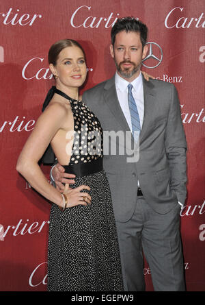 PALM SPRINGS, CA - 4 janvier 2014 : Amy Adams & mari Darren Le Gallo au 2014 Palm Springs International Film Festival Awards Gala au Palm Springs Convention Center. Banque D'Images