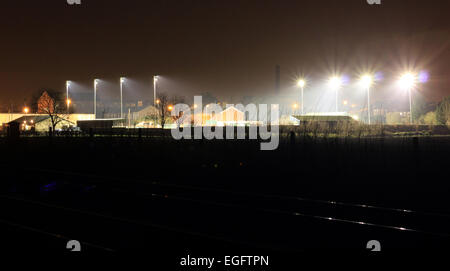 Un jeu de nuit au parc Victoria, l'accueil de Burscough C.F. La date était le 4 mars 2014, et le résultat a été Burscough F C 0 Curzon Banque D'Images