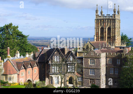 Prieuré de Great Malvern, Abbey Hotel & Gatehouse, Prieuré de Great Malvern, Worcestershire, Angleterre, RU Banque D'Images