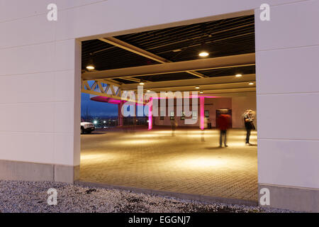 Bonn, Allemagne. 24 Février, 2015. qualification de la coupe du basket-ball, Telekom Dome, Telekom Baskets vs BG Goettingen : Entrée de Telekom Dome. Credit : Juergen Schwarz/Alamy Live News Banque D'Images