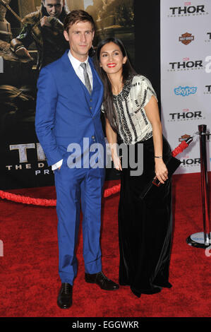 LOS ANGELES, CA - 4 NOVEMBRE 2013 : Jonathan Howard à la première de son film 'Thor : The Dark World' au El Capitan Theatre, à Hollywood. Banque D'Images