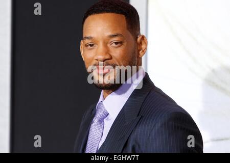 Hollywood, Los Angeles, Californie, USA. Feb 24, 2015. L'acteur américain Will Smith acteur et arrive à la première mondiale de Warner Bros Pictures 'Focus' au théâtre chinois de Grauman à Hollywood, Los Angeles, Californie, USA, 24 février 2015. Photo : Hubert Boesl /dpa - PAS DE FIL - SERVICE/dpa/Alamy Live News Banque D'Images