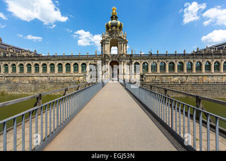 Vue extérieure de la Kronentor, le Zwinger, Dresde, Saxe, Allemagne Banque D'Images