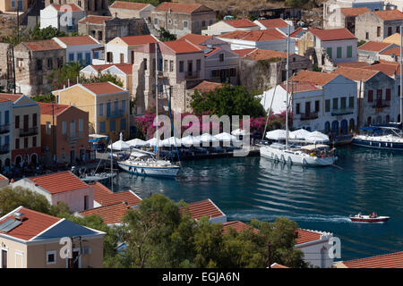 Vue sur le port, Kastellorizo (MEIS), îles du Dodécanèse, îles grecques, Grèce, Europe Banque D'Images