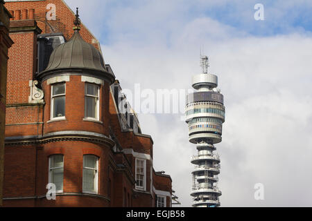 BT Tower situé dans Fitzrovia, Londres, administré par BT Group, Centre de Londres, Angleterre, RU Banque D'Images