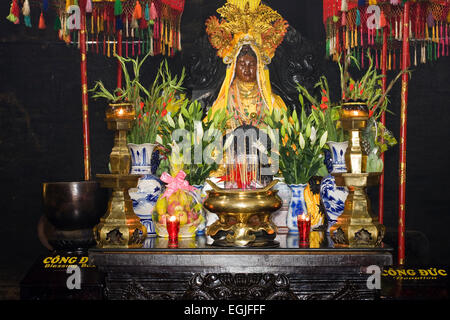 Statue de Bouddha dans le Po Klong Garai Tower, Ninh Thuan, Vietnam, Asie Banque D'Images