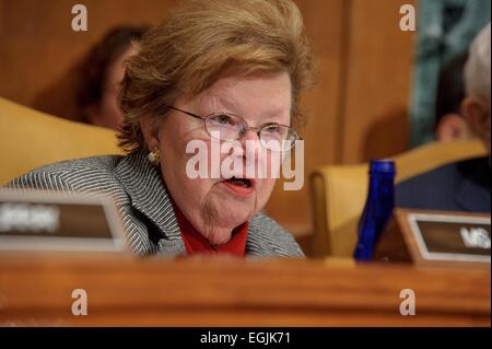 Le sénateur Barbara Mikulski démocrates des États-Unis au cours de l'audition de la commission sénatoriale du budget, 12 décembre 2012 à Washington, DC. Banque D'Images