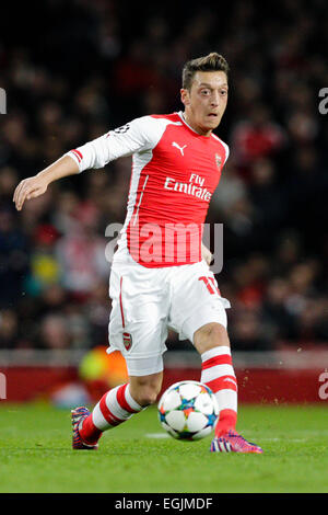 Londres, Royaume-Uni. Feb 25, 2015. Ligue des Champions de football. Par rapport à l'arsenal comme Monaco. Mesut Ozil d'Arsenal en action : Action Crédit Plus Sport/Alamy Live News Banque D'Images