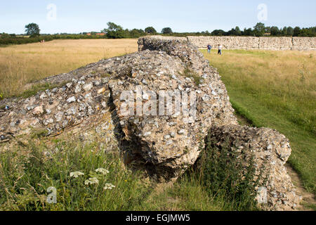 Burgh castle wall près de Great Yarmouth Banque D'Images