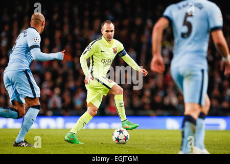 Manchester, UK. Feb 24, 2015. Andres Iniesta (Barcelone) Football/Football : Andres Iniesta de Barcelone au cours de l'UEFA Champions League Round de 16 Premier match de jambe entre Manchester City et Barcelone au stade Etihad à Manchester, Angleterre . © AFLO/Alamy Live News Banque D'Images